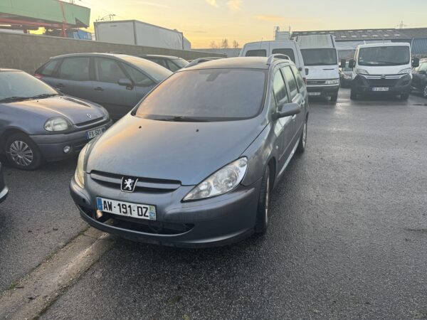 Peugeot 307 SW 1.6 HDI DV6TED 9HY pour pièce – Image 3