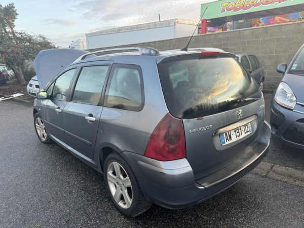 Peugeot 307 SW 1.6 HDI DV6TED 9HY pour pièce – Image 2